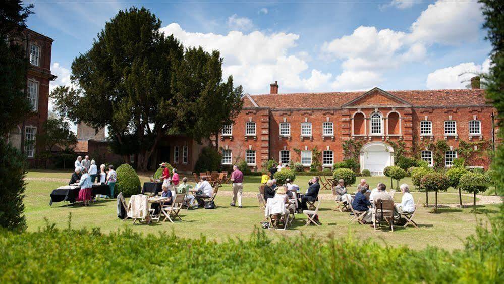 Chicheley Hall Eksteriør bilde